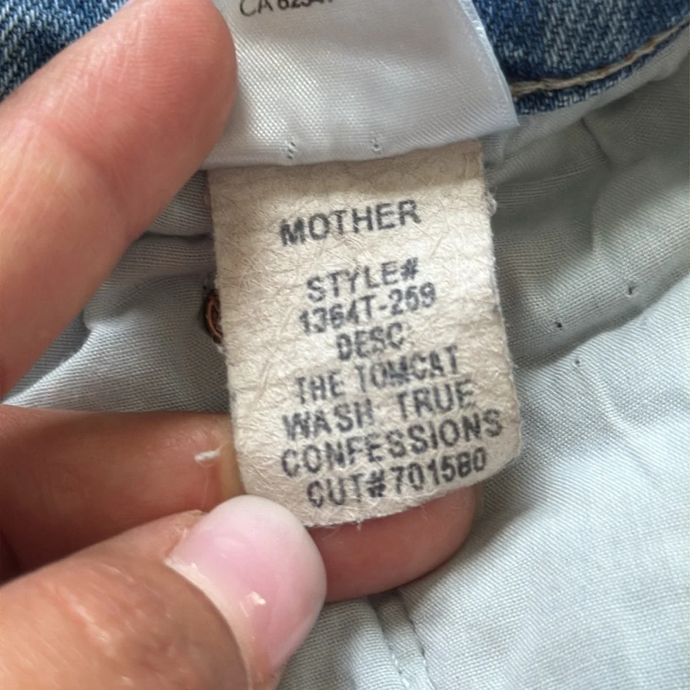 MOTHER "The Tomcat" Jean Shorts Size 26 - Picture 10 of 16
